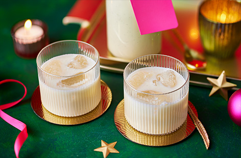 Wanting to get ahead with Christmas gifting without breaking the bank? Our homemade white chocolate vodka is sure to impress the sweet tooth in your life. Enjoy over ice or use in cocktails.