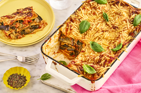 This recipe is perfect for feeding a crowd or for batch cooking, ensuring you have a comforting and flavourful weeknight meal.