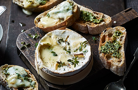 There's no better starter or indulgent snack than this oozing, cheesy dip