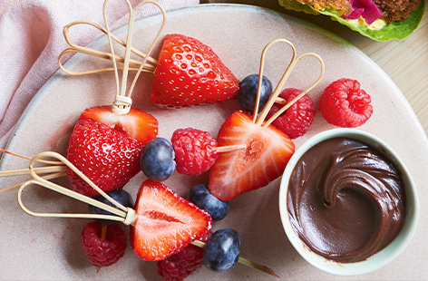 A sweet treat that's great for finishing off your picnic, and ready in no time too – what's there not to like?