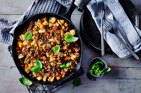 Channel the flavours of a classic Bolognese into this rustic Bolognese hash recipe. Packed with root veg, this hearty hash comes together in 45 mins for a gluten-free dinner with crispy mince, tender veg and golden potatoes.
