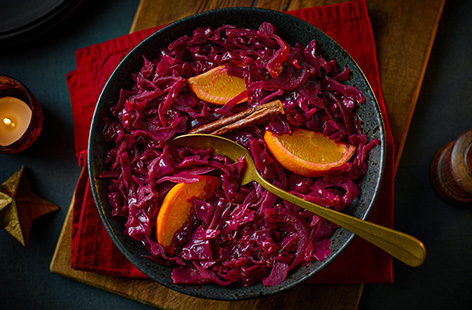 Cook this braised red cabbage ahead of time to intensify flavours. This festive side is easy to prepare and can be frozen ahead of time, simply reheat on the day!