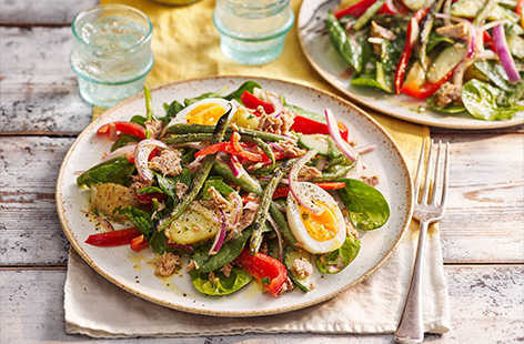 Use the barbecue to liven up your midweek meals with this charred greens and tuna Niçoise salad