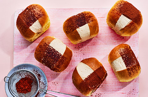 We've been inspired by Italian maritozzi (cream buns) and created a super-speedy, no-bake version with brioche rolls. Ready in just 10 minutes, tiramisu fans will love this sweet treat.