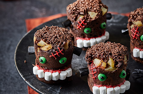 Chocolate mug cakes are given a spooky twist in this quick and easy Halloween recipe