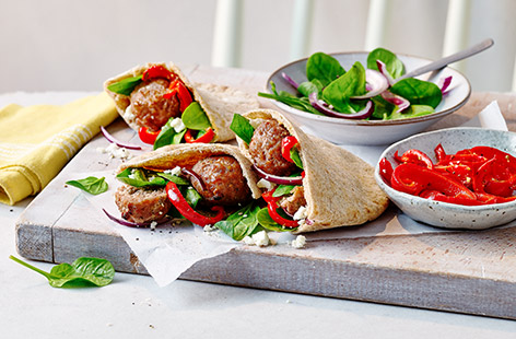 Bring the taste of the Mediterranean to your dinner table tonight with these turkey meatball pitta pockets