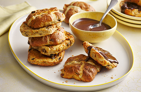 Try something new with a pack of hot cross buns with this indulgent French toast idea. It makes a decadent Easter brunch or dessert. Serve with melted chocolate for dipping!