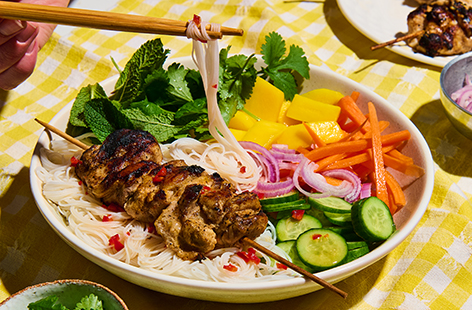 Barbecuing doesn’t have to be just for the weekend. These mango and coconut BBQ chicken skewers are a fab thing to make during the week as they’re so simple to rustle up. Served alongside a colourful noodle salad with zingy dressing, any leftovers are delicious the next day too.