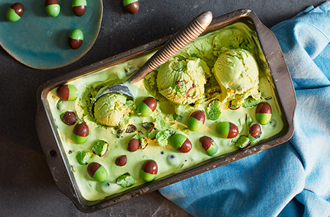 We're here to show you that making ice cream at home can be easy – starting with this mini egg mint ice cream recipe, no ice cream maker needed, for a fun Easter treat.