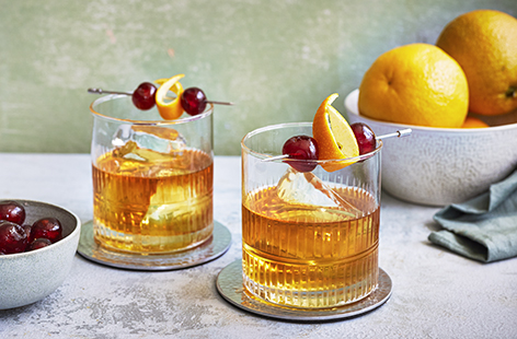 Every drinks connoisseur needs this classic cocktail in their repertoire. Learn how to make an Old Fashioned with Scotch whisky.