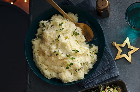 These light and fluffy mashed potatoes are the ideal accompaniment to your Christmas dinner