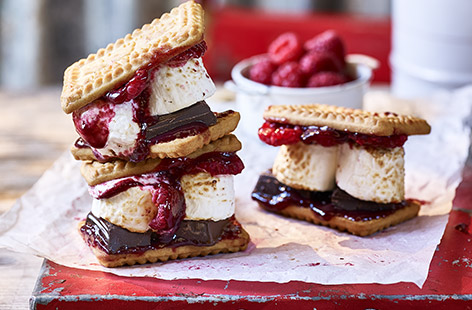 Fruity, gooey and chewy, these raspberry s'mores are an excellent addition to any barbecue