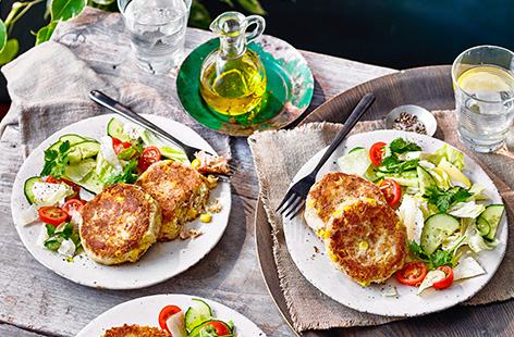 Tuna and sweetcorn is a classic combination, so works perfectly in these healthy tuna and sweetcorn fishcakes. Serve up crispy fishcakes with a fresh tomato and cucumber salad for an easy dinner or weekend lunch idea.