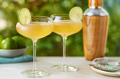 Mix up a daiquiri with this quick and easy recipe