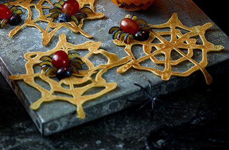 Spooky season is upon us, and what better way to celebrate than with these fun spiderweb pancakes