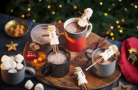 Give hot chocolate and marshmallows a Christmas makeover with these cute little snowmen.
