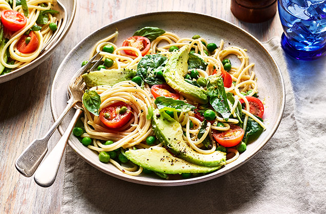 Creamy avocado pasta