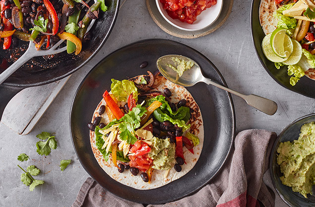 Cajun-spiced veg-stuffed fajitas