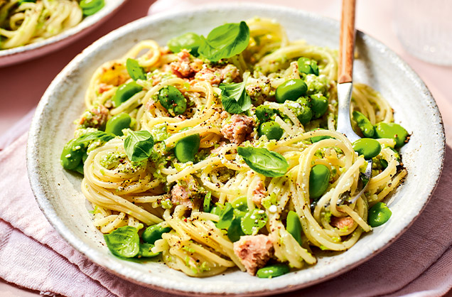 Creamy broad bean and salmon pasta