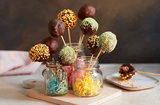 Mini egg cake pops