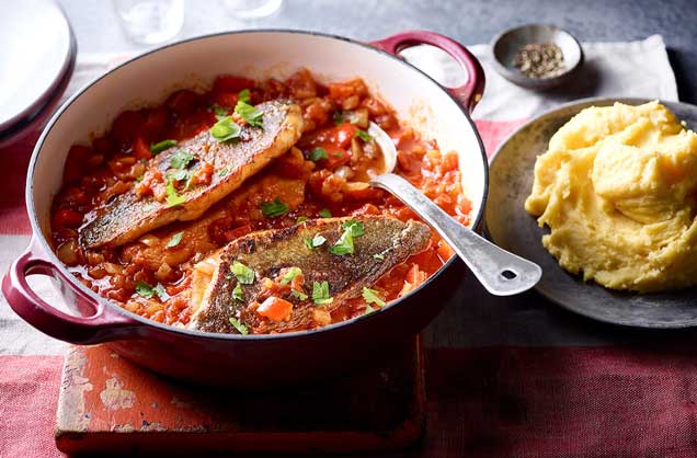 Sea bass in tomato sauce with pap recipe