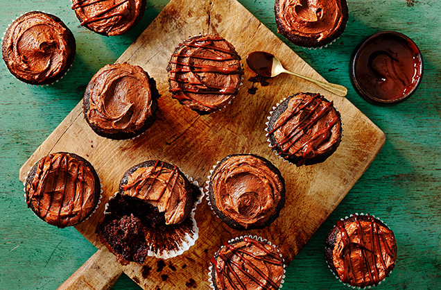 Spiced chocolate buttermilk cupcakes recipe