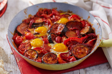 This simple and tasty summer camping recipe will guarantee that your campside meal is a success. These one-pan ratatouille eggs make for a flavoursome feast that will fuel the whole family