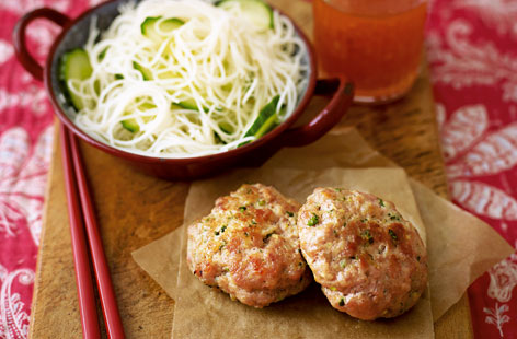 These asian pork cakes are made from sausage meat and a host of fragrant ingredients including garlic, lime, coriander and ginger. Served on rice noodles dressed with lime and fish sauce, this dish is gloriously refreshing yet satisfying.