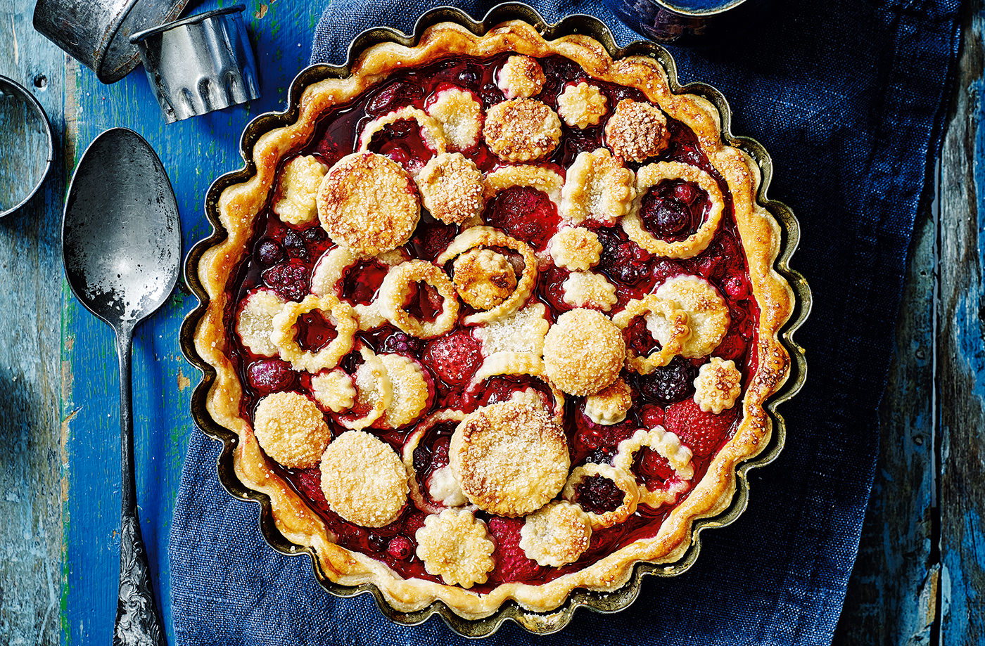 Autumnal fruit pie recipe