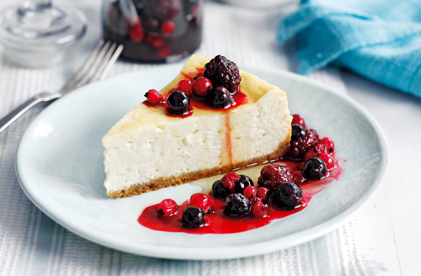 Maple cheesecake with berry compote recipe