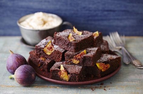 Fresh figs really take this brownie recipe to the next level, make them today for a heavenly chocolate experience!