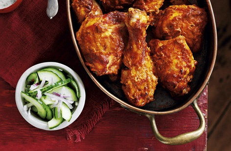 These oven-baked chicken drumsticks, deliciously spiced with curry paste, are sure to become a firm favourite with the whole family. Served with a refreshing cucumber salad, it’s the perfect dish to enjoy any night of the week