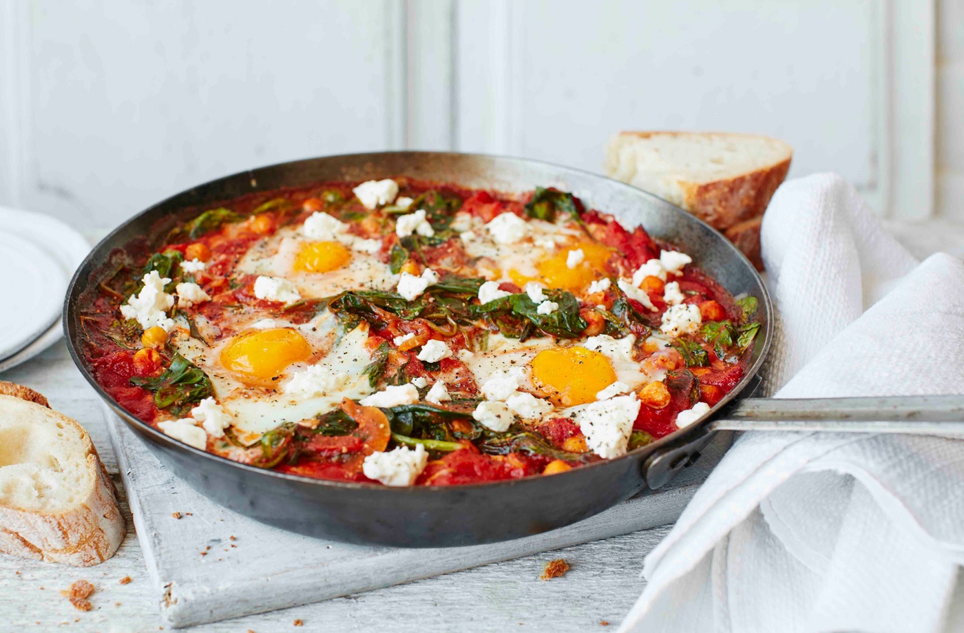 Chickpea and spinach baked eggs recipe