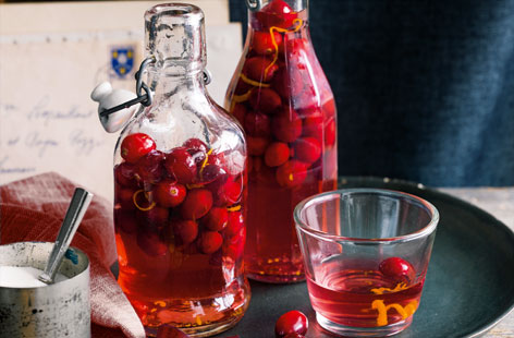 A fantastic gift to give to grown ups – make this at least two weeks before to let the flavours infuse.