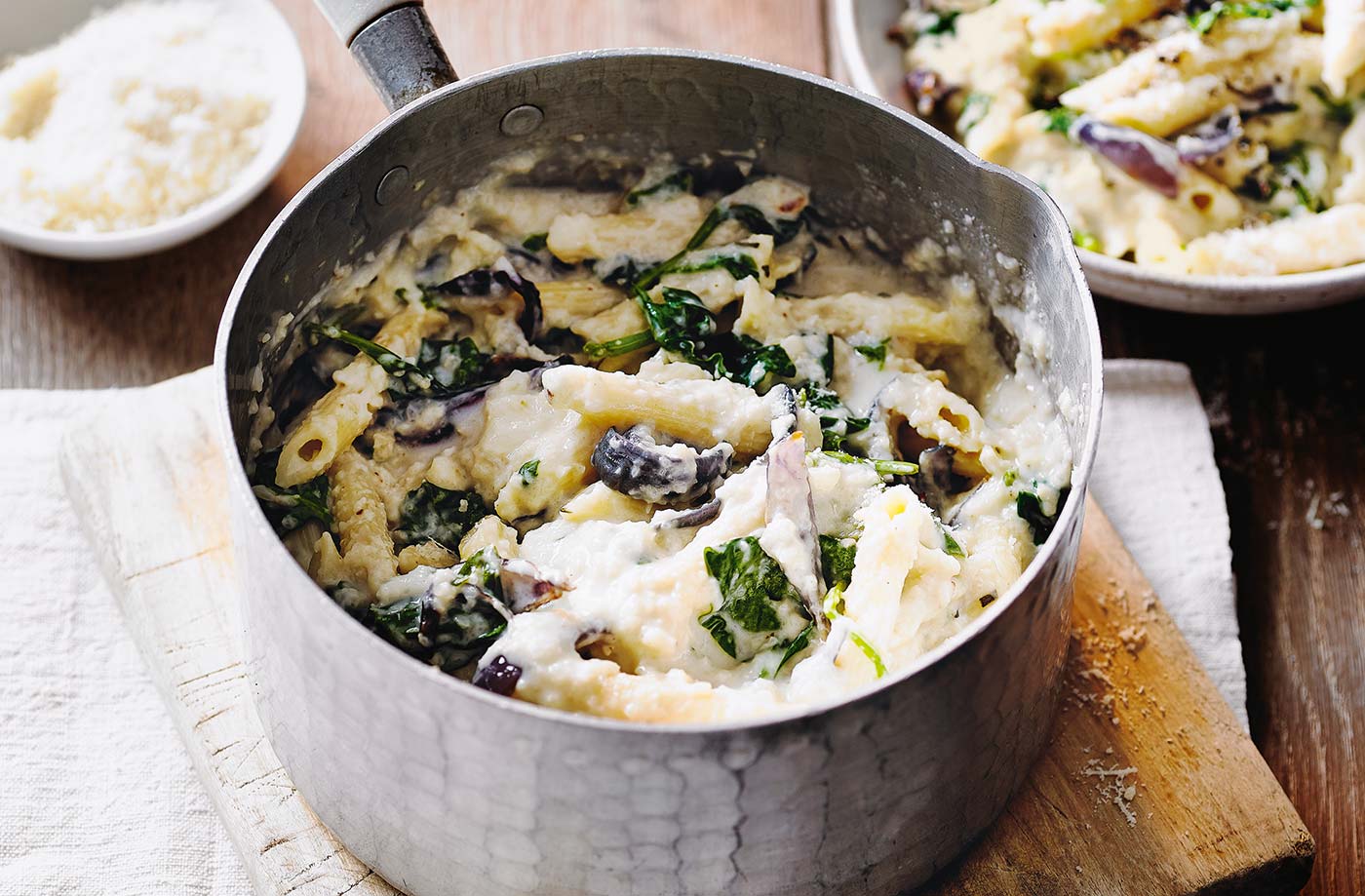 Creamy roasted cauliflower and spinach pasta recipe