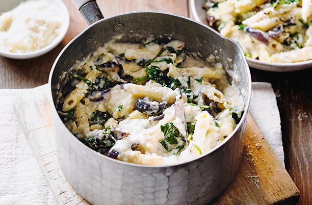 Tuesday: Creamy roasted cauliflower and spinach pasta