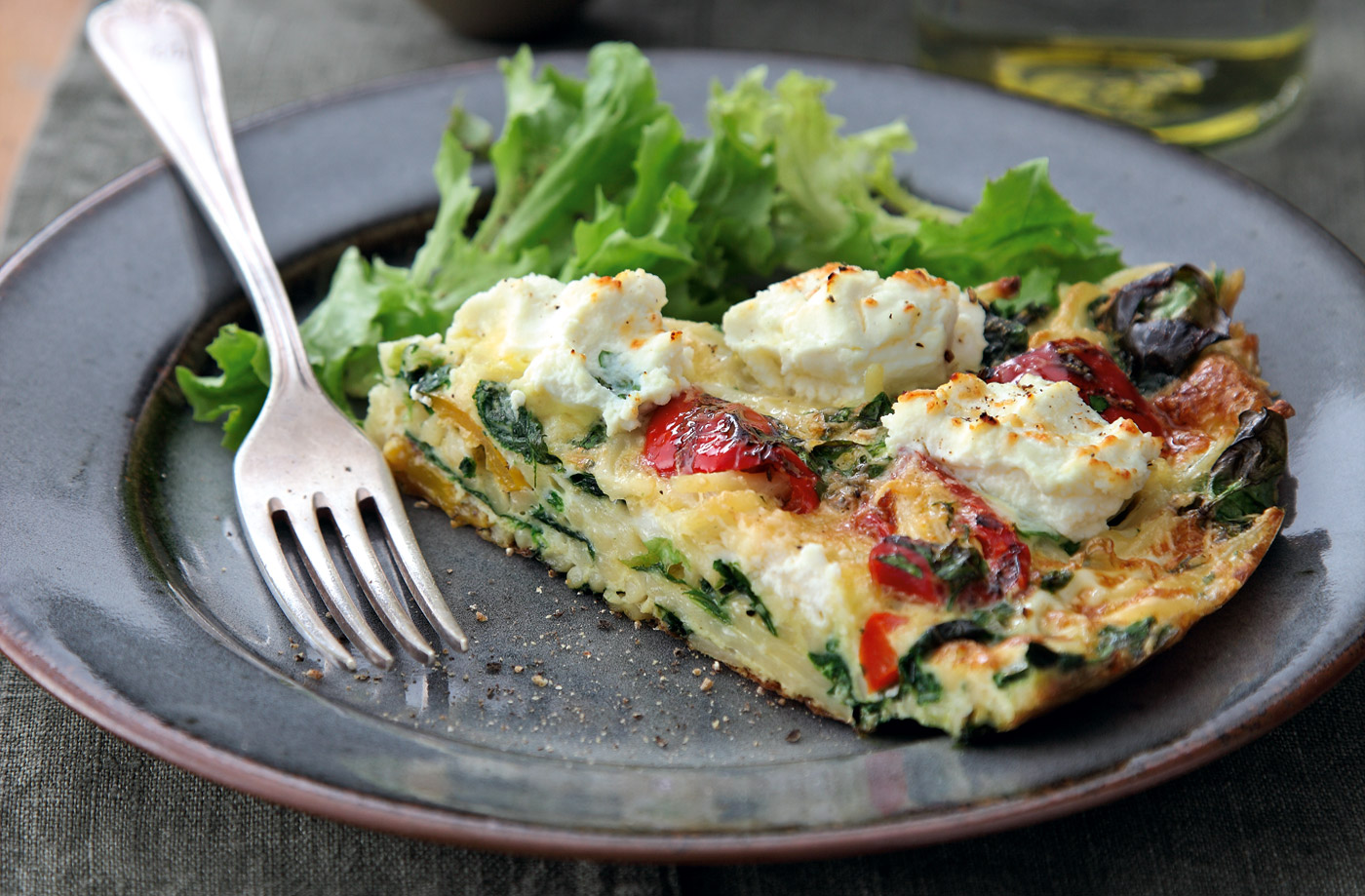 Italian frittata with spinach, pasta and ricotta recipe