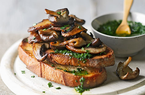 Impress your guests with this delicious bruschetta idea. Garlic and mushrooms are always a match made in food heaven, but particularly so when shiitake mushrooms and garlic come together. Serve on sourdough and drizzle with pesto.