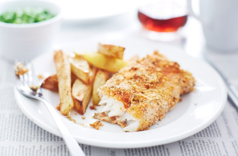 Breaded fish with chunky chips recipe