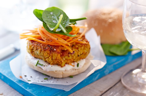 Grated carrot and chickpea burgers recipe
