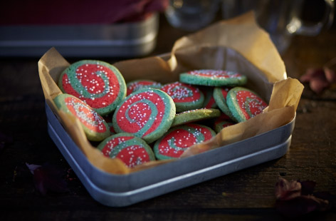 The perfect sweet treat to bake ahead of Bonfire Night, these cookies are as fun to make as they are to eat!