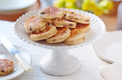 A Welsh cake recipe is the perfect afternoon treat to celebrate St David's Day! These light, fruity cakes are even more delicious when toasted and buttered.