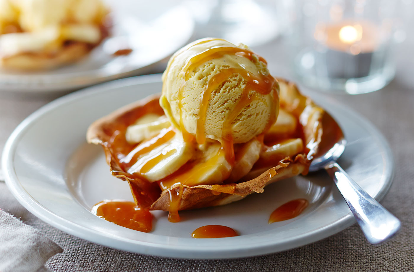 Banoffee crêpe baskets recipe
