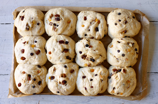 Shape the buns