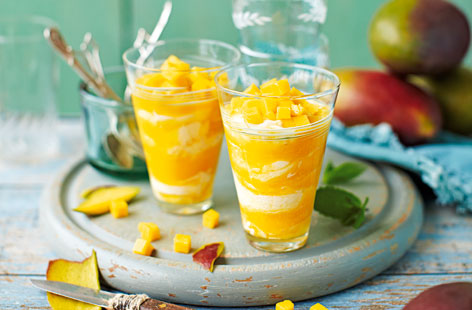 This quick and healthy pud is made using fresh mangoes and Greek yoghurt. 