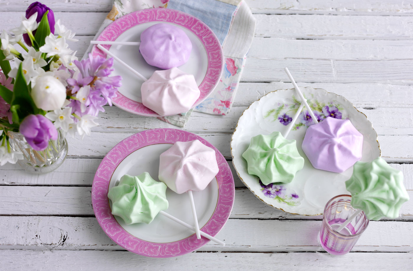 Meringue pops recipe