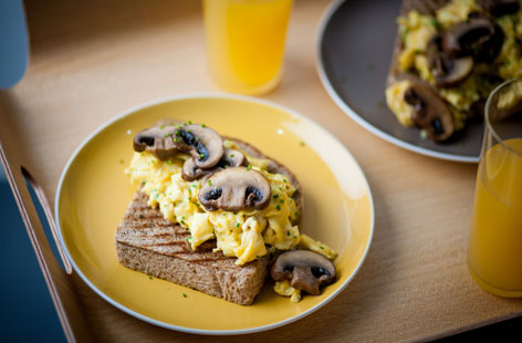 Breakfast is the most important meal of the day, so why not make it something special? An easy to prepare recipe for a lovely festive breakfast. Great to please all hungry tummies! 