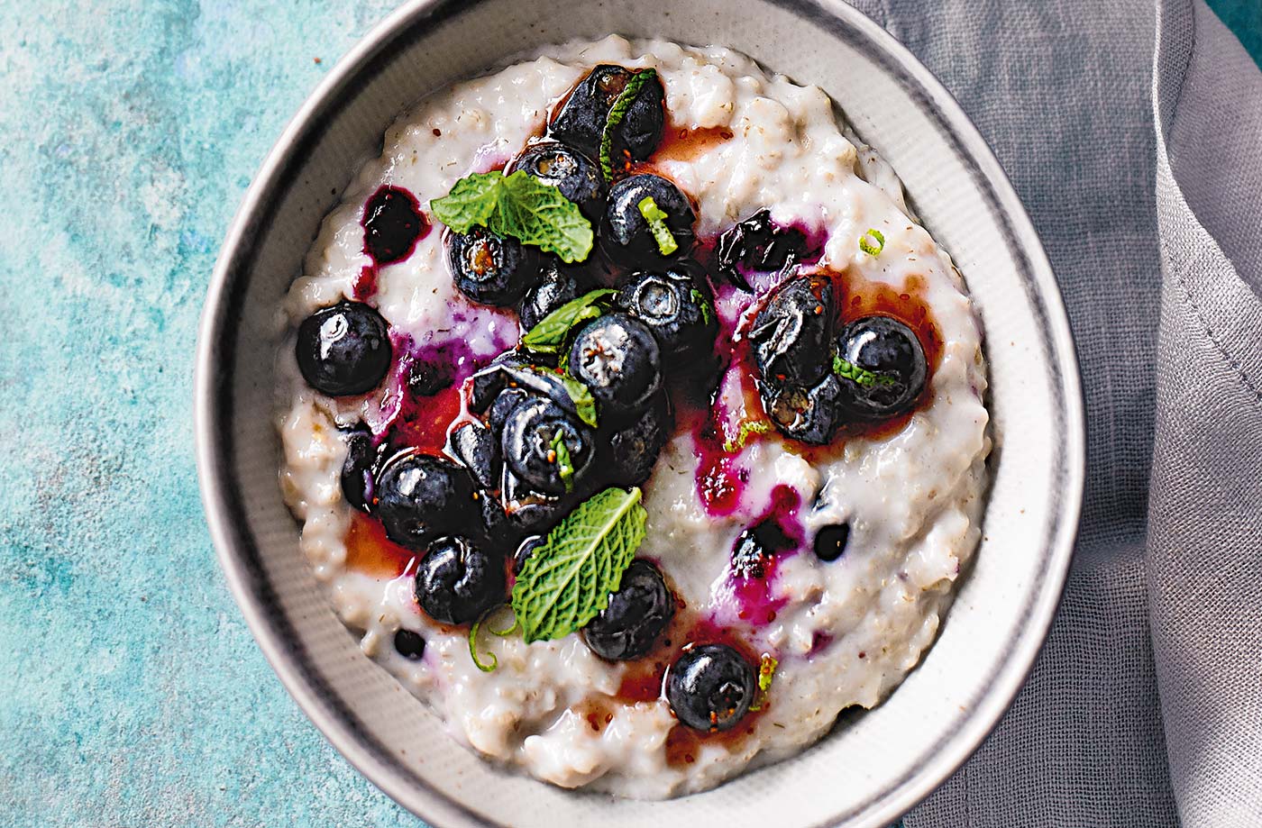 Blueberry and coconut porridge recipe