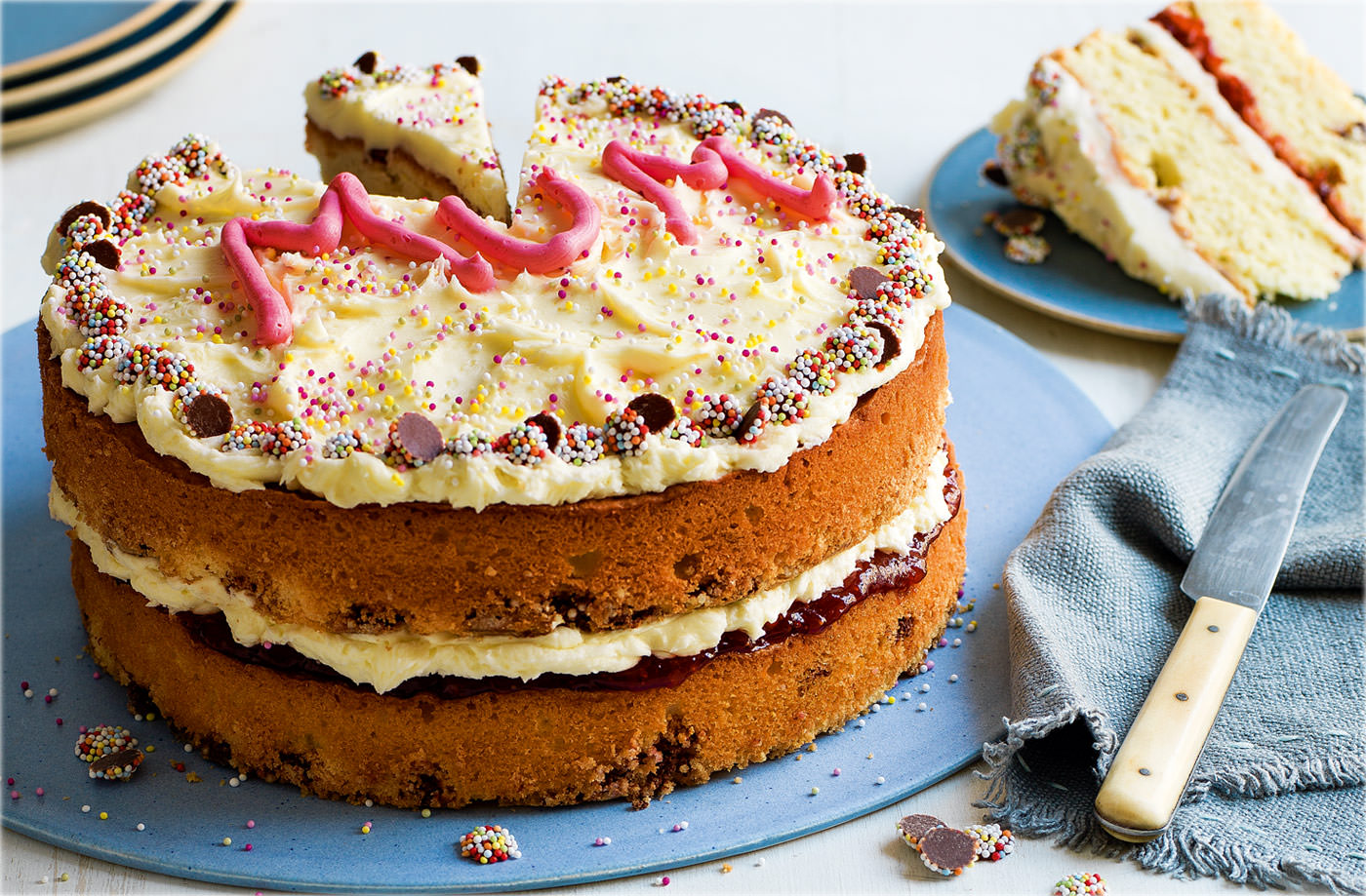 Bill and Izzy's 'mum'll love this' cake recipe