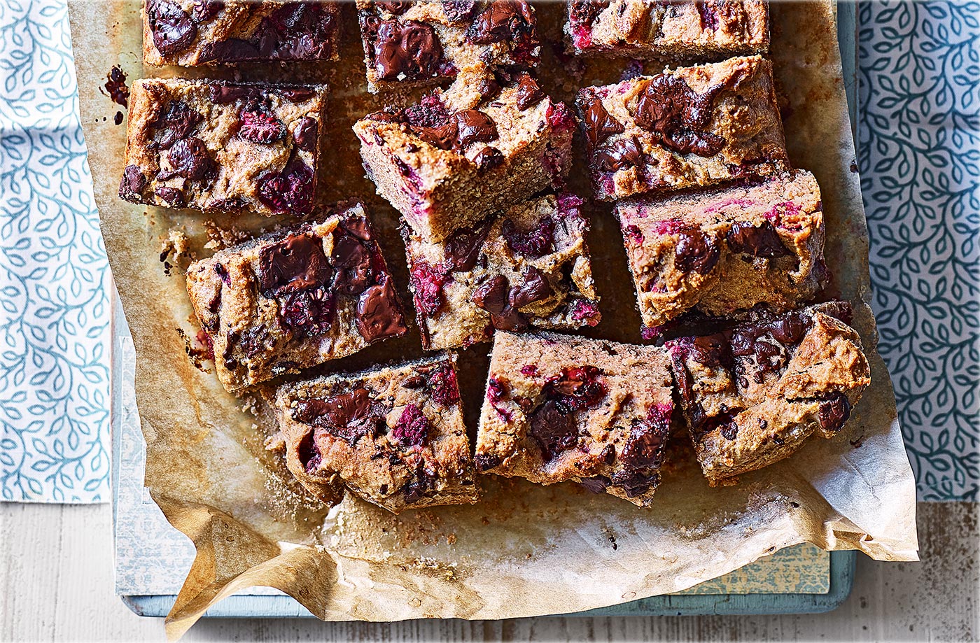 Cannellini bean, raspberry and spelt blondies recipe